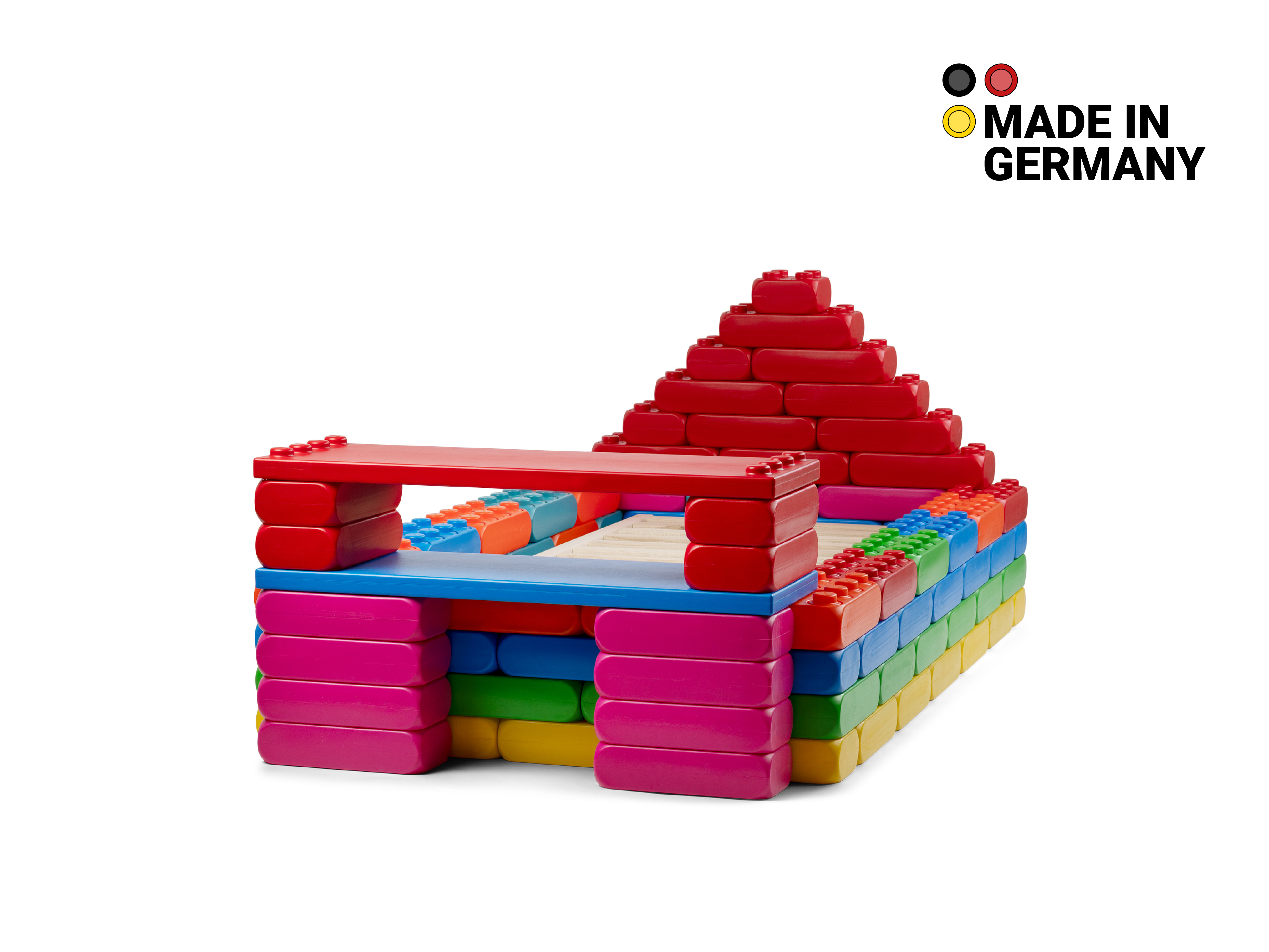 Bett aus Spielbausteinen